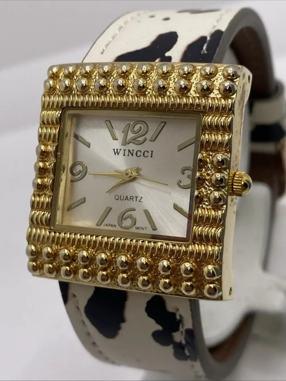 Womens Cow Pattern Gold Tone Watch Works New Battery
